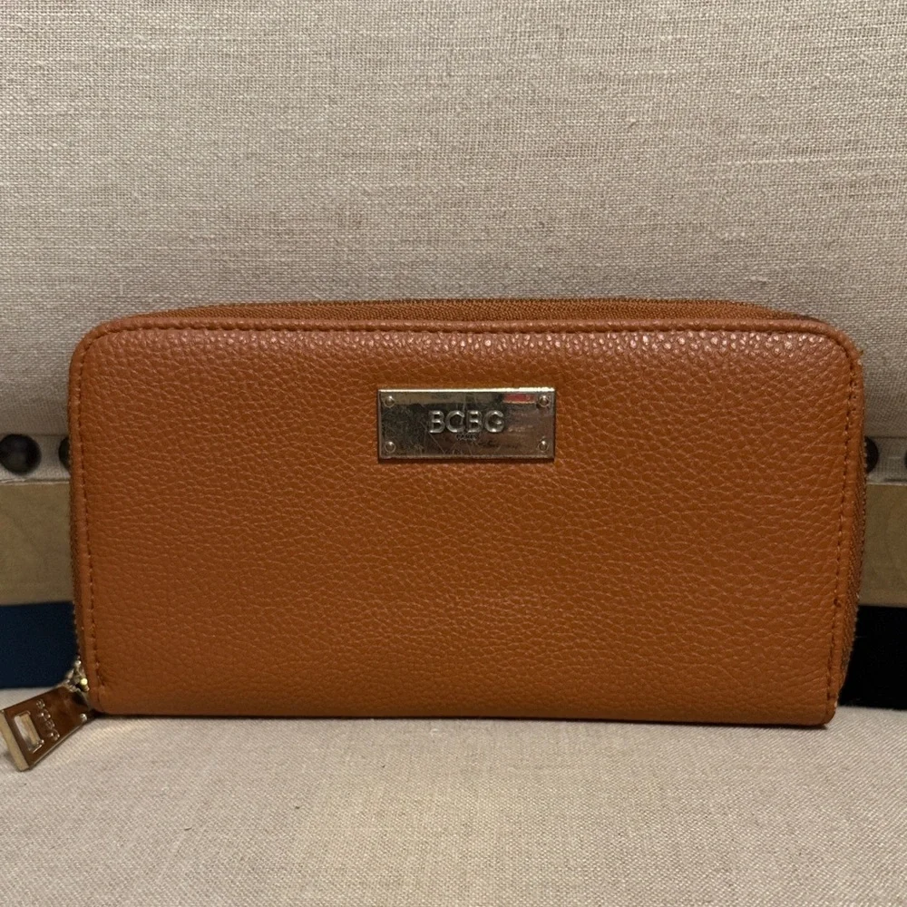 BCBG Caramel Brown Pebbled Zip-Around Wallet